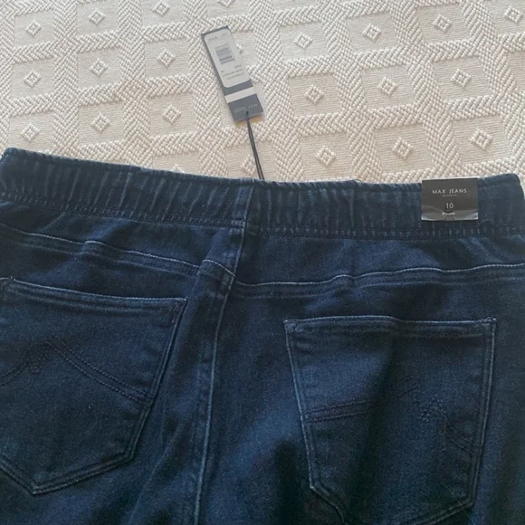 Jeans - Picture 4 of 5